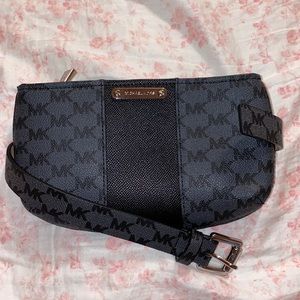 Micheal Kors black belt bag
